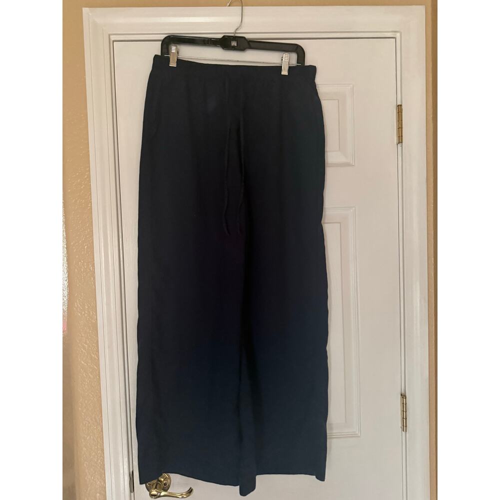 Cabi Coastline pant from Spring 2026. PLEASE READ HAS STAIN size Medium - Picture 10 of 11